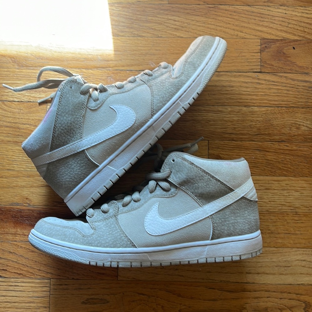 Nike Dunk Mid Pro Sb - image 1